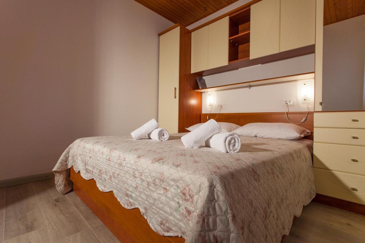 Apartman Budimir Cres Exterior foto